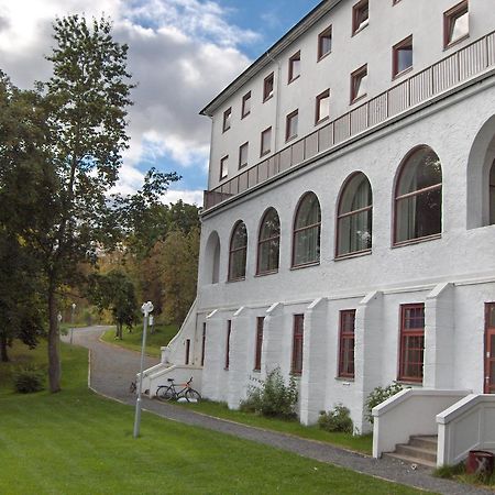 Trondenes Sommerhostel 哈尔斯塔 外观 照片
