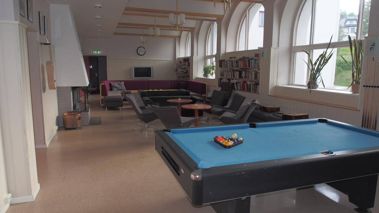 Trondenes Sommerhostel 哈尔斯塔 外观 照片